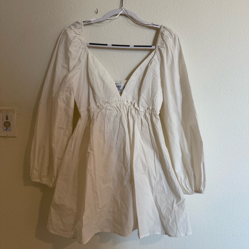 Princess Polly | White Skylark Plunging Empire Waist Mini Dress
8 US - Picture 5 of 8